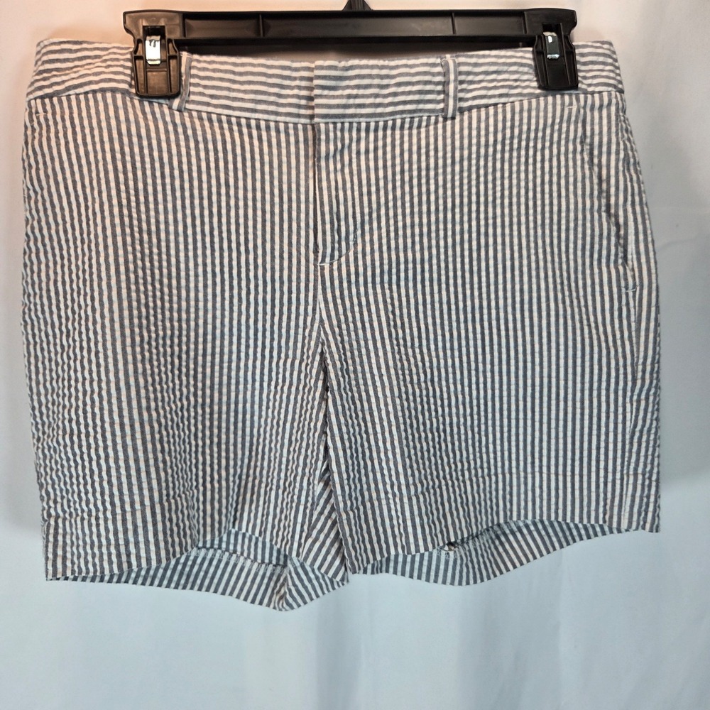 Banana Republic Chino Women's Seersucker Grey/White Stripe Shorts Beachy Size 2
